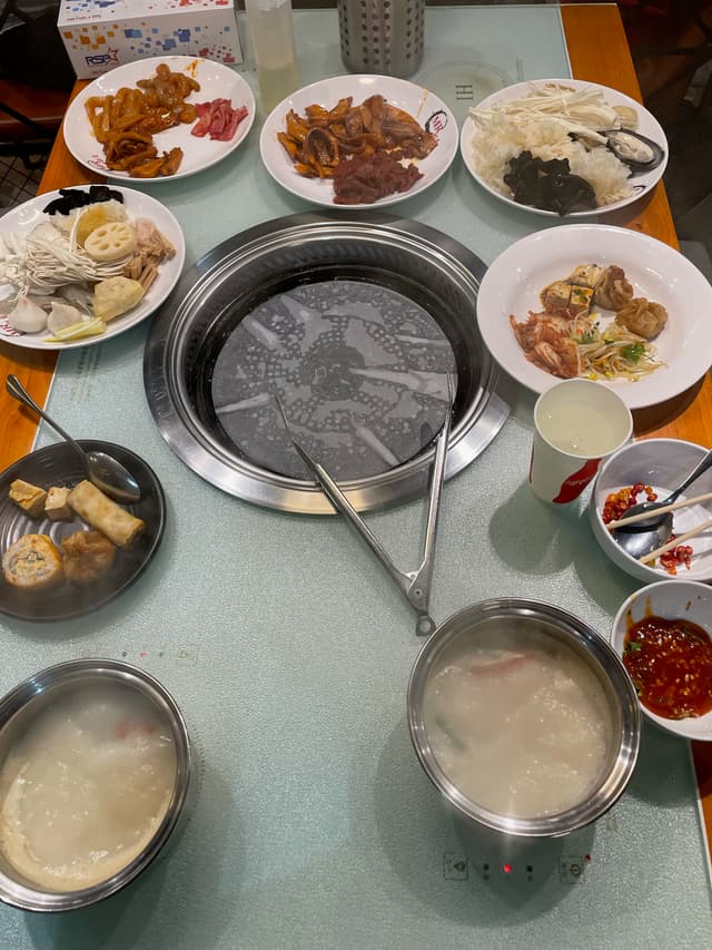 The Ultimate Hot Pot and BBQ Buffet Experience in Dubai